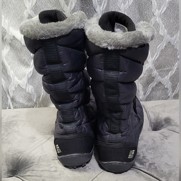 Columbia | Omni-Grip Powder Summit Quilted Puff Faux Fur Winter Boots | Size 7 - Picture 3 of 10